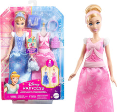 Jucării Mattel Disney Princess, păpușă Cenușăreasa la modă cu 2 ținute, 9 accesorii, 2 topuri cu clipsuri și 2 fuste. Povești 2 în 1 inspirate din filmul Disney, JCR95