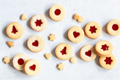 Set de 5 forme de biscuiți Städter Linzer, design Spitzbub, din oțel inoxidabil - diametru 4 cm - înălțime 1,5 cm - potrivite pentru copt sau meșteșuguri, 954199, argintiu