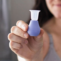 Lansinoh Latch Assist Nipple Everter with Case for Breastfeeding Mums, Offers Temporary Correction of Flat or Inverted Nipples, 2 Size Cones within the Pack and Hygienic Carry Case Accesorii Hrana si Alaptare Bebe Naty Shop