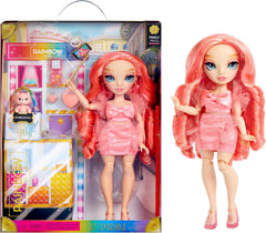 Păpușa Rainbow High Fashion - Pinkly Paige - Păpușă roz la modă într-o ținută la modă - cu ochelari și peste 10 accesorii de joacă colorate - Ideală pentru copii cu vârsta cuprinsă între 4 și 12 ani și colecționari