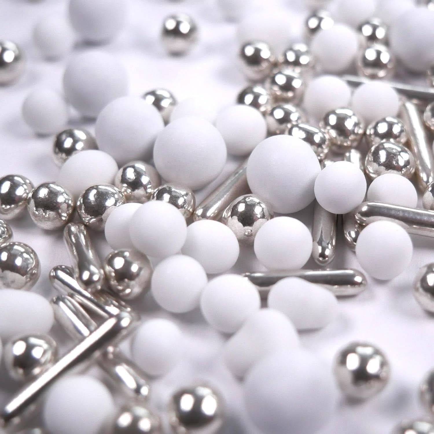 Streusel Hero Chocolate Mix Silver White Sprinkles, 40 grame Naty Shop