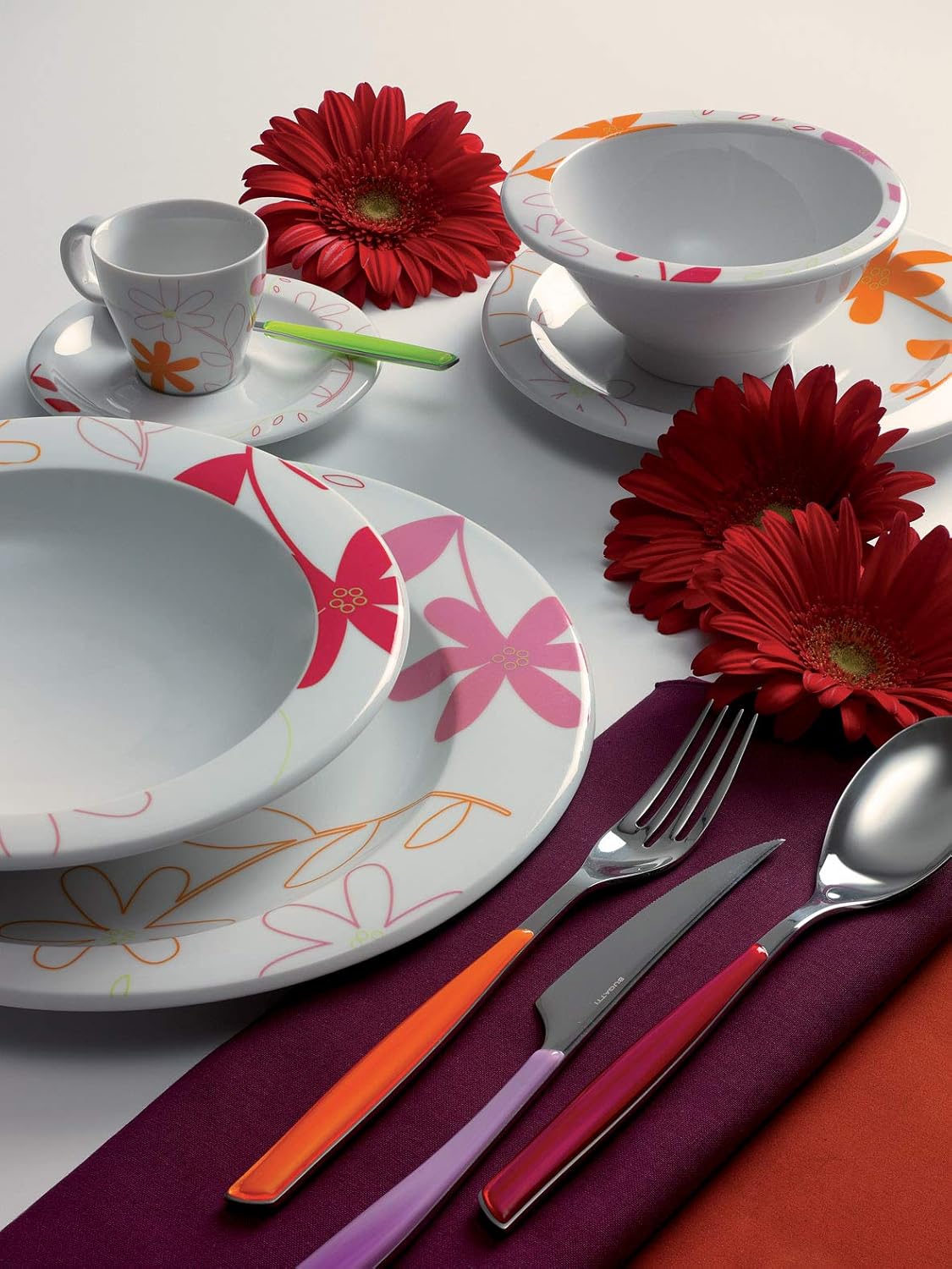 BUGATTI, Glamour, set de tacâmuri pentru 6 persoane, 24 piese din oțel inoxidabil 18/10 Naty Shop