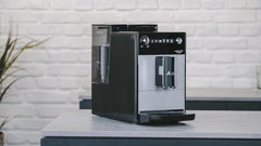 Melitta Latticia OT - Espressor complet automat cu sistem de lapte, espressor cu râșniță pentru, de exemplu, cafea sau cappuccino, argintiu/negru