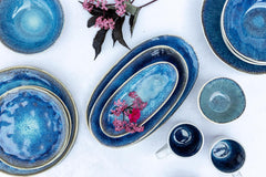 MÄSER 934092 Serie Frozen, Geschirr Set Aus Keramik Für 4 Personen, 16-Teiliges Kombiservice Mit Organischen Formen, Blau Gesprenkeltes Service, Steinzeug, Dunkelblau Seturi vesela masa Naty Shop