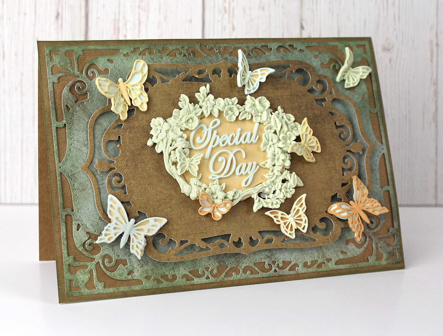 Katy Sue, Mulaj din Silicon, Fluturasi Bucatarie Naty Shop