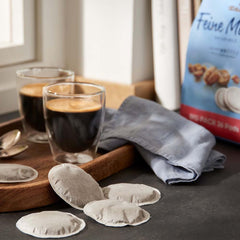 Tchibo Kaffeepads Vorratspack Maxipack, Feine Milde, 200 Stück – 2x 100 Pads (Kaffee, mild mit sanften Röstaromen), nachhaltig, geeignet für Senseo Maschinen