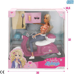Isabella Gelenkpuppe mit Roller, 30 cm, Motorrad-Spielzeug, including accessories, Sonnenbrille, Handy, Selfie-Halterung, Helm, Refreshment, Puppen für Mädchen, Geschenke ab 3 Jahren (47812)