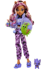 Păpușa MONSTER HIGH și accesorii pentru petrecerea în pijamale, păpușa Clawdeen Wolf cu pisică de companie, semilună, petrecere Creepover, HKY67