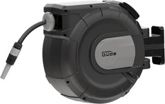 Rolă automată pentru furtun Güde 20-2-2 1/2 (pentru montare pe perete, rotire la 180°, furtun de 20 m, pulverizator de apă, suport de perete, retragere automată, opritor retragere, mâner de transport, 2 cuplaje rapide)