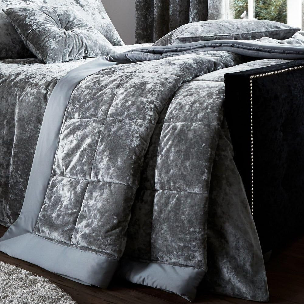 Catherine Lansfield - Crushed Velvet Faux Double Bedspread - Polyester, Polyester, Silver, 53 X 23 X 53 Cm Catherine Lansfield Silver Beds and Blankets 53 X 23 X 53 cm