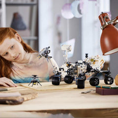 LEGO Space Toy Set 42158 Technic NASA Mars Rover Perserverance with Ar App, Science Building Toy for Girls and Boys 10+ Building Sets Besuche den LEGO-Store