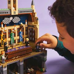 LEGO Harry Potter Hogwarts Castle: Dueling Club Building Set With 4 Minifigures Incl. Draco Malfoy, Gilderoy Lockhart & Severus Snape, set With function For boys and girls aged 8+ 76441 Building sets Besuche den LEGO-Store