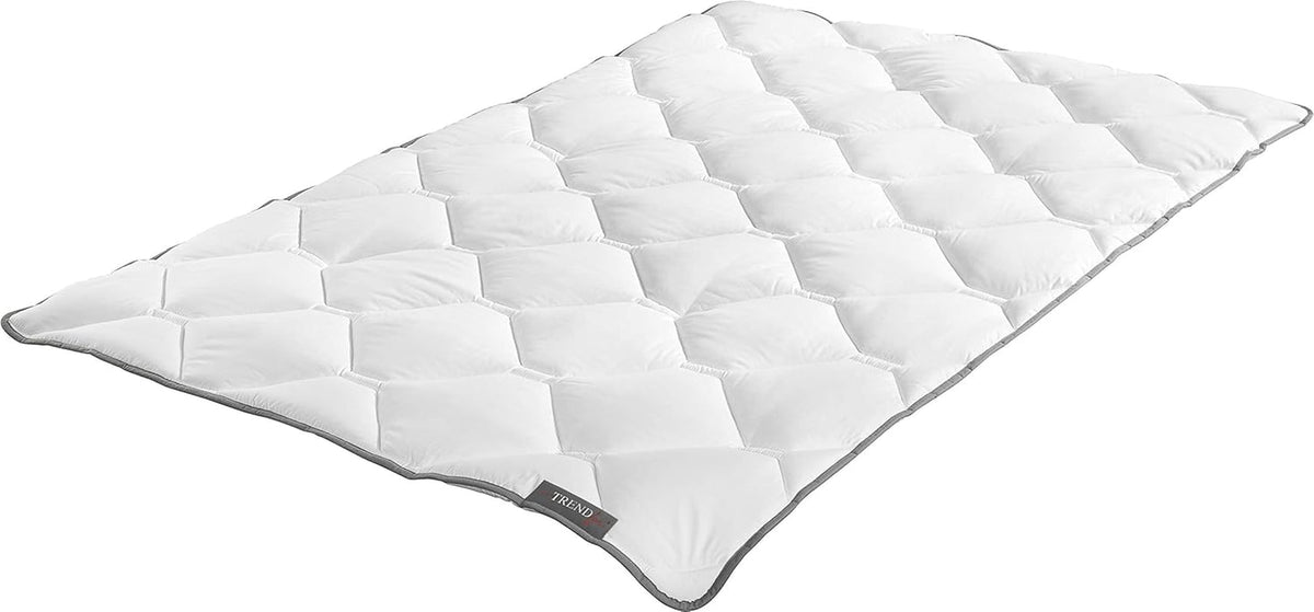 Badenia Trendline Micro Boil Resistant, Light Quilt for Summer, Machine Washable up to 95 Degrees, 135 X 200 Cm, Oeko-Tex Certified, Made in Germany Quilts and Quilts Naty Shop 135 X 200 Light - Summer Blanket