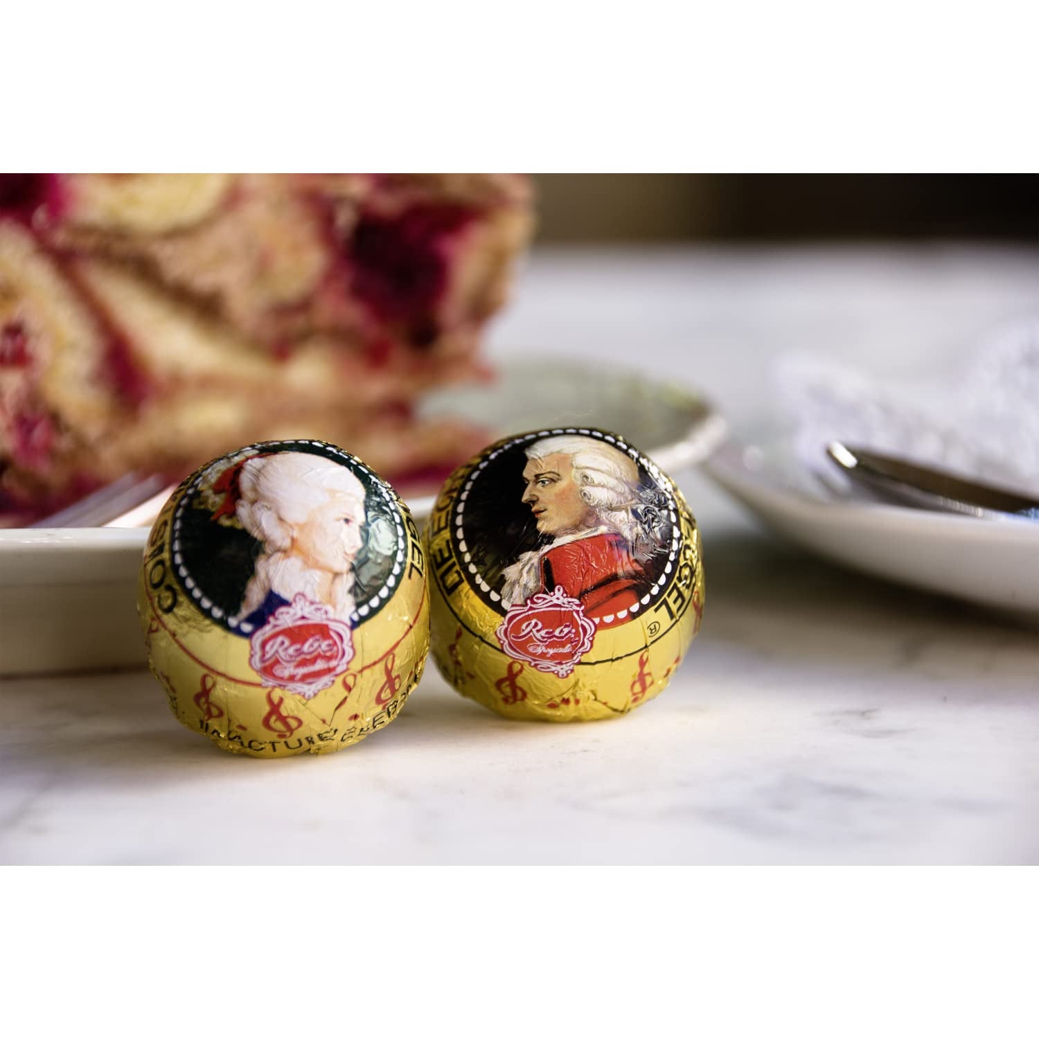 Reber Mozart balls - 5 bags of 5 sweets in the Christmas edition - Authentic Reber Mozart balls, made of dark chocolate, marzipan and nougat