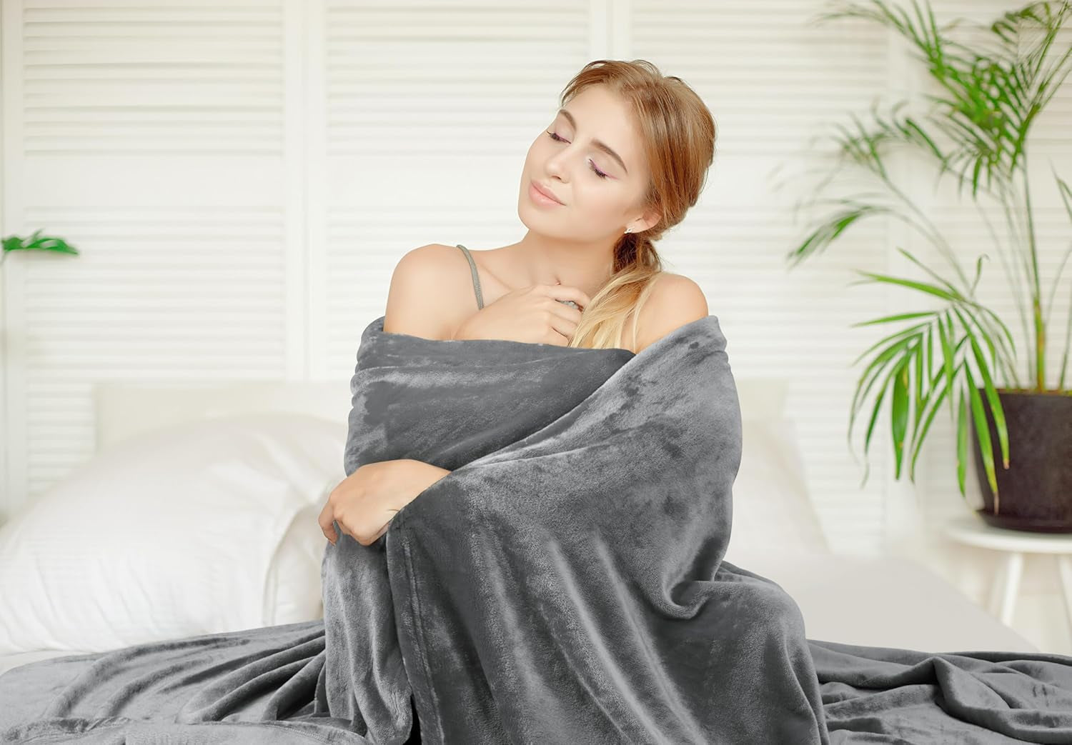 Utopia Bedding Cozy Fleece Blanket [228X228 Cm, Gray] Soft, Light, Warm and Fluffy Blanket Comfortable and Breathable Blanket for Bed Sofa Couch Beds and Blankets Besuche den Utopia Bedding-Store