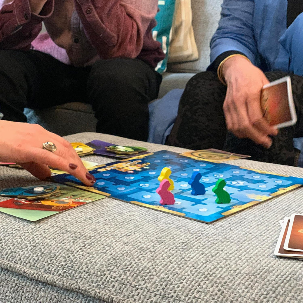 Asmodee, Dixit, German Version, Base Game, A Picture is Worth a Thousand Words, Creative Family Game for 3-8 Players Ages 8+, Game of the Year 2010 with 30 Minute Playtime