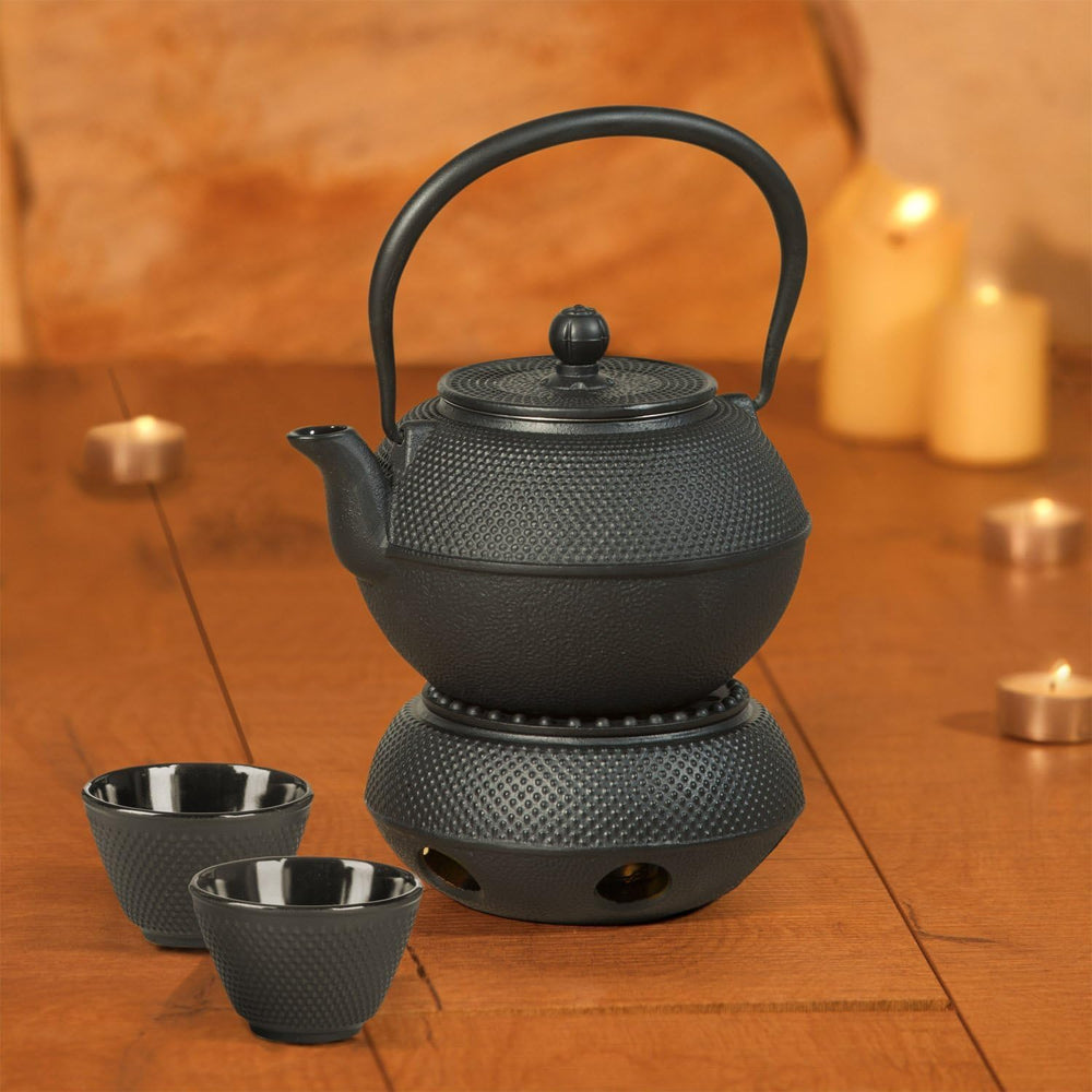 Set de ceai tradițional din fontă Dimono: ceainic, încălzitor și 2 cești de ceai