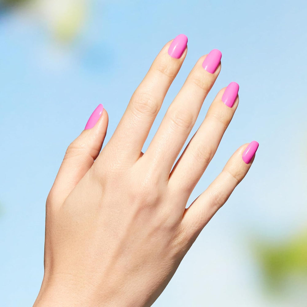 OPI Nature Strong Pink and Nude Shades - long-lasting nail polish with an innovative, vegan formula containing natural ingredients - for bright nails