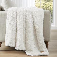 UGG Adalee 10483 Soft Faux Fur Throw Blanket, Reversible, Luxurious, Cosy, Fluffy, Fluffy, Hotel Style, Boho, Home Decoration, Soft, Luxurious, Comfortable Blankets For Couch, 178 X 127 Cm, Paturi si Cuverturi UGG