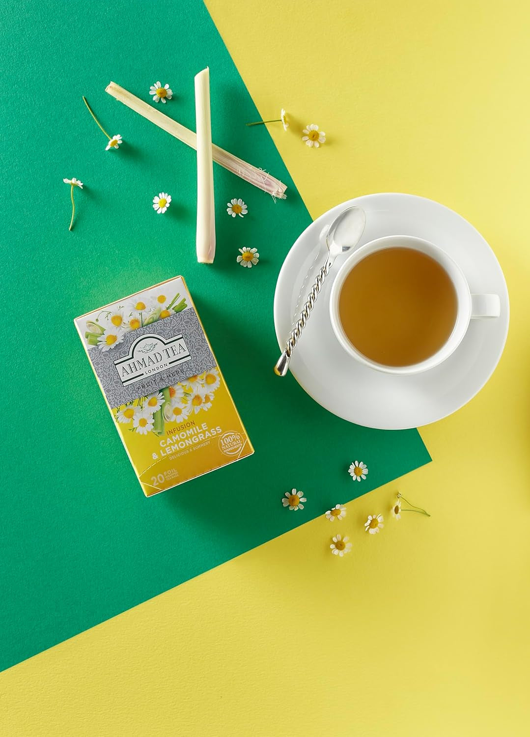 Ahmad Tea - Camomile &amp; Lemongrass - Ceai de fructe și plante fără cofeină - Mușețel și lemongrass - Pliculețe de ceai ambalate individual, sigilate pentru păstrarea aromelor, cu 2 g de ceai per porție - 20 pliculețe de ceai cu bandă