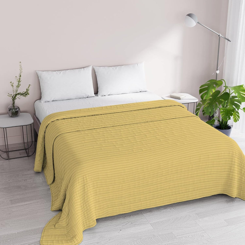 Summer quilt Satin Stripes, polyester, cream, 260X250 Cm Quilts and quilts Naty Shop Yellow 260X250 Cm