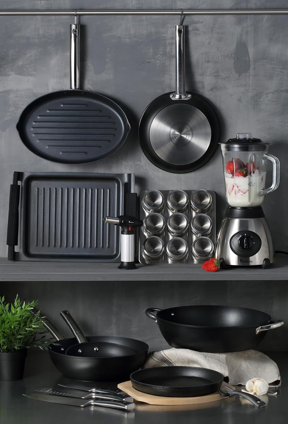 Masterpro Foodies - baking trays for 6 muffins - Even distribution of heat - Made of carbon steel - Anti-seize bottom - Removable and easy to wash Baking trays and molds Naty Shop