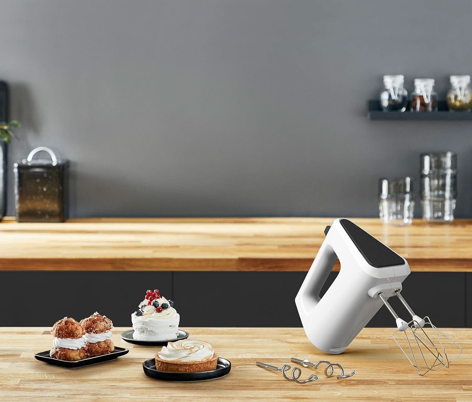 Krups GN4001 3 Mix 4000 Hand mixer | 450 Watt | Robust Design | Variable speed controller | Turbo-Und Auswurf-Funktion | Incl. 2 Rührbesen Und 2 Knethaken | Weiß/Grau Kitchen Naty Shop