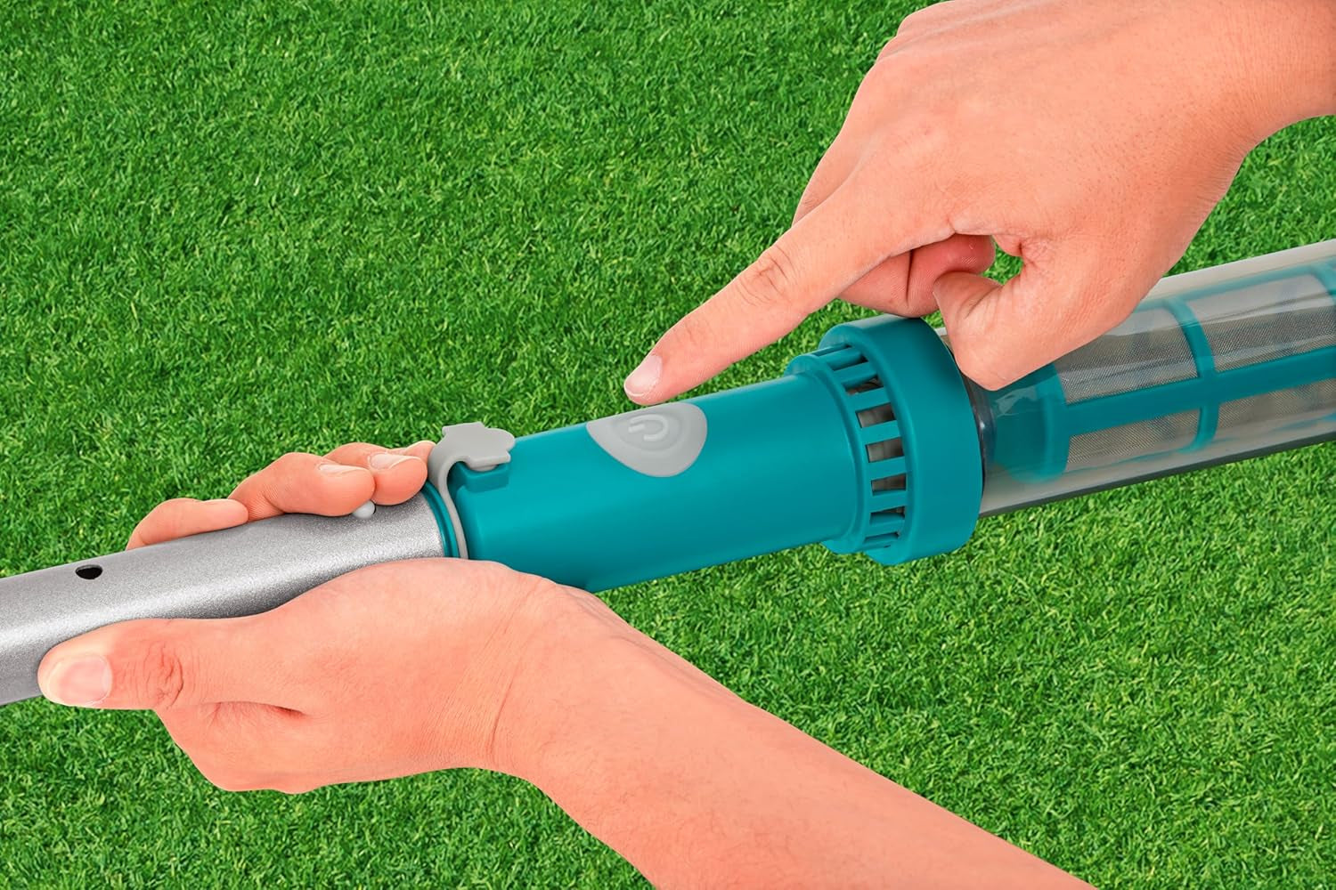 Bestway AquaSurge battery powered pool vacuum 251 cm