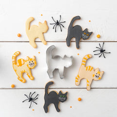 Formă de biscuiți Zenker cu pisică și cocoașă – Formă perfectă din oțel inoxidabil pentru biscuiți înfricoșători de Halloween – Se poate spăla în mașina de spălat vase – Ideală pentru copt la Halloween, Argintiu