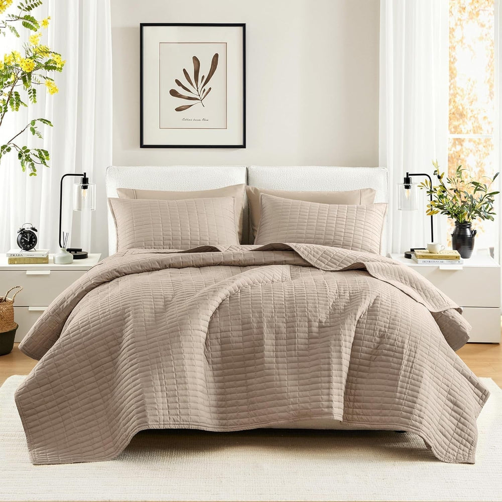 Comfort Spaces Kienna Quilt Set Luxury Double Stitch Summer Blanket Lightweight Soft All Year Bedding Matching Pillowcases White Blanket for King Size Beds (264.2 X 228.6 Cm) Naty Shop Taupe Quilt King/Cal King(104"X90")