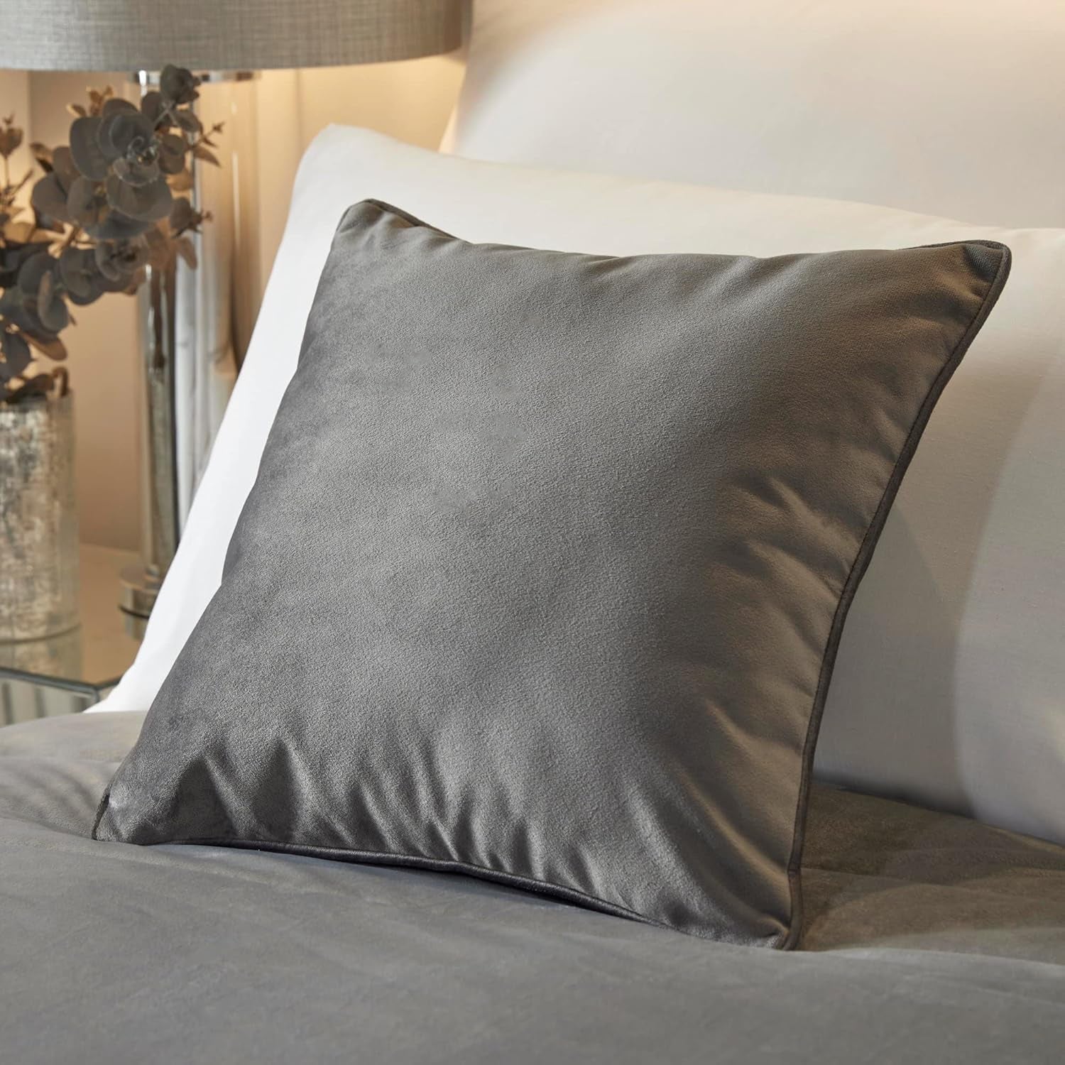 SOIRE'E Soiree Melanie bedspread, velvet, 150 X 220 cm, slate Beds and Blankets SOIRE'E Slate 43 X 43 Cm (pack of 1)
