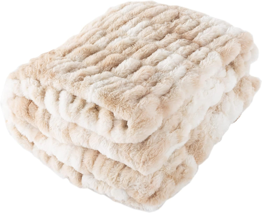 Lavish Home Oversized Gerüschte Faux Fur Blanket, 152.4 X 203.2 Cm, Jacquard Faux Fur, Queen Size Throw for Beds and Sofas, Gray Beds and Blankets Lavish Home Cream