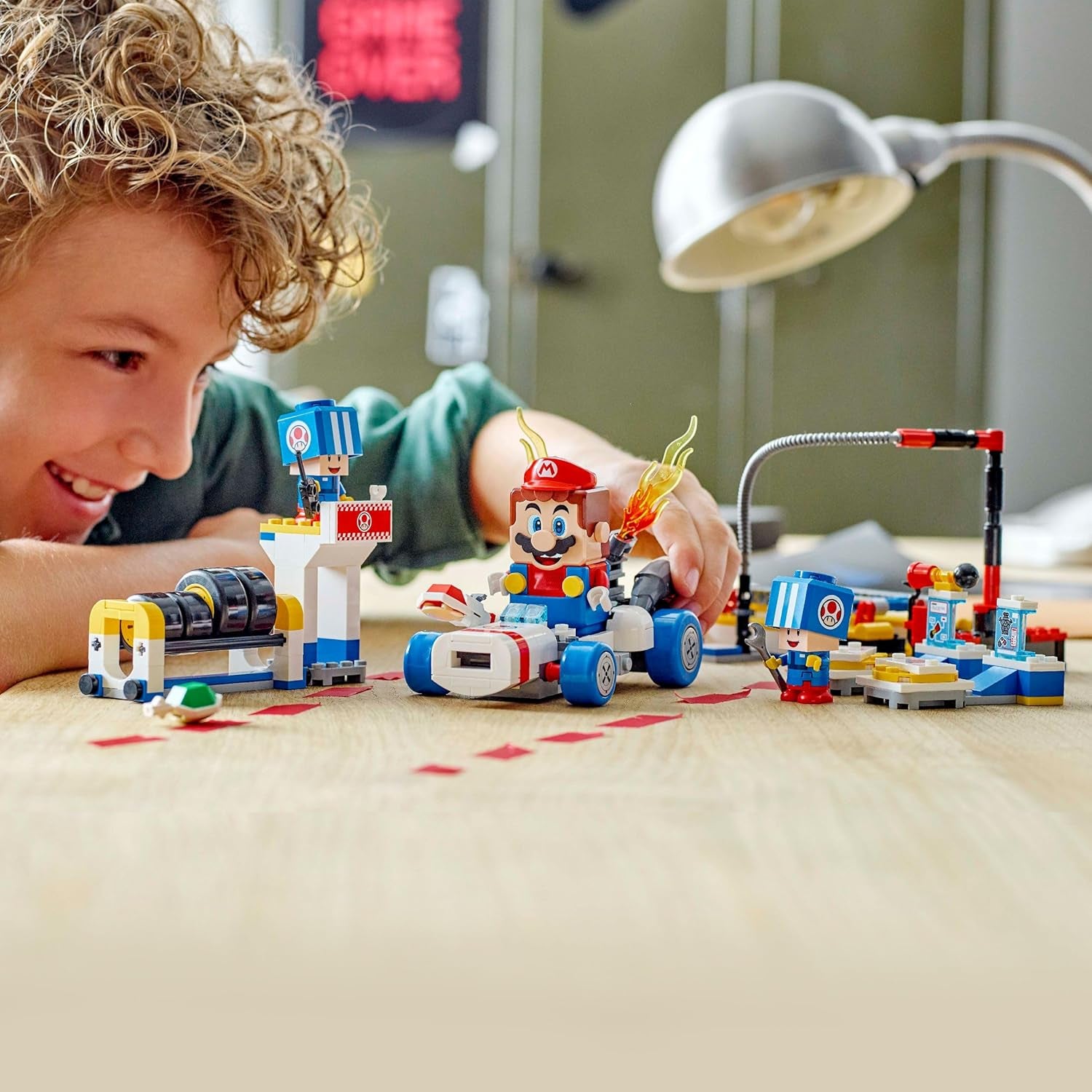 LEGO Super Mario: Mario Kart – Toad's Garage Set, Nintendo Mechanic Toy with 2 Blue Toad Character Figures for Independent Play, Birthday Gift for Boys, Girls and Gamers Aged 8 Plus 72035
