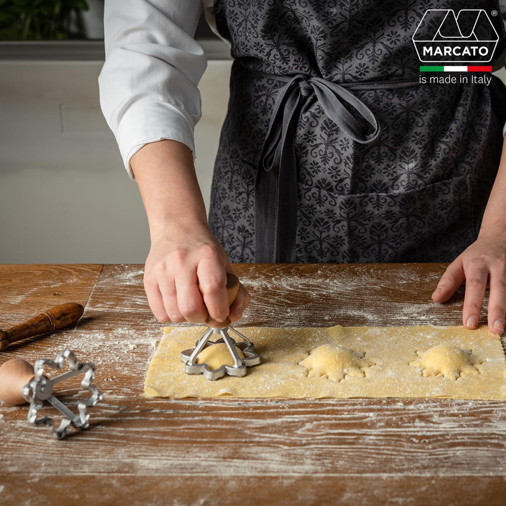 Set de forme pentru ravioli și biscuiți MARCATO, aparat de făcut ravioli, formă pentru biscuiți, lemn masiv și fontă, fabricat în Italia, formă de stea 65 mm + formă de floare 70 mm