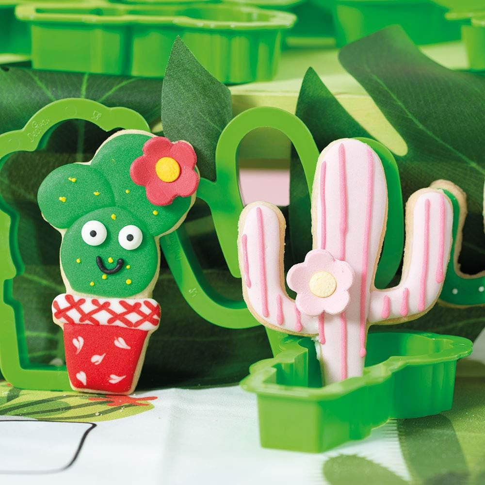 0255072 Formă de tăiat cactus din plastic, set de 2 bucăți, 9 x 2,2 cm, verde