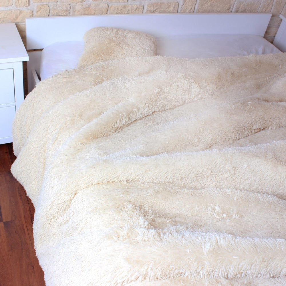 HOME DECO FACTORY Quilt with long hair, 220Cm X 240Cm, beige Quilts and quilts Naty Shop