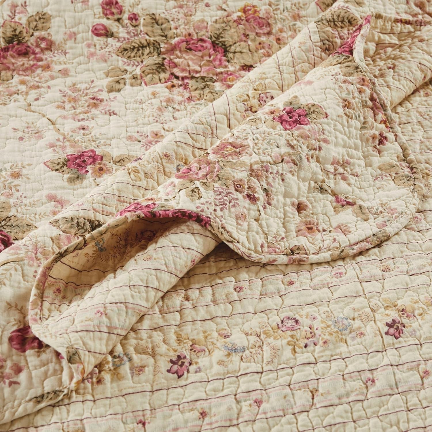 Greenland Home Antique Rose - classic, traditional floral pattern - 100% cotton, quilted, throw blanket, 127 X 152.4 cm, ecru Beds and Covers Greenland Home Fashions
