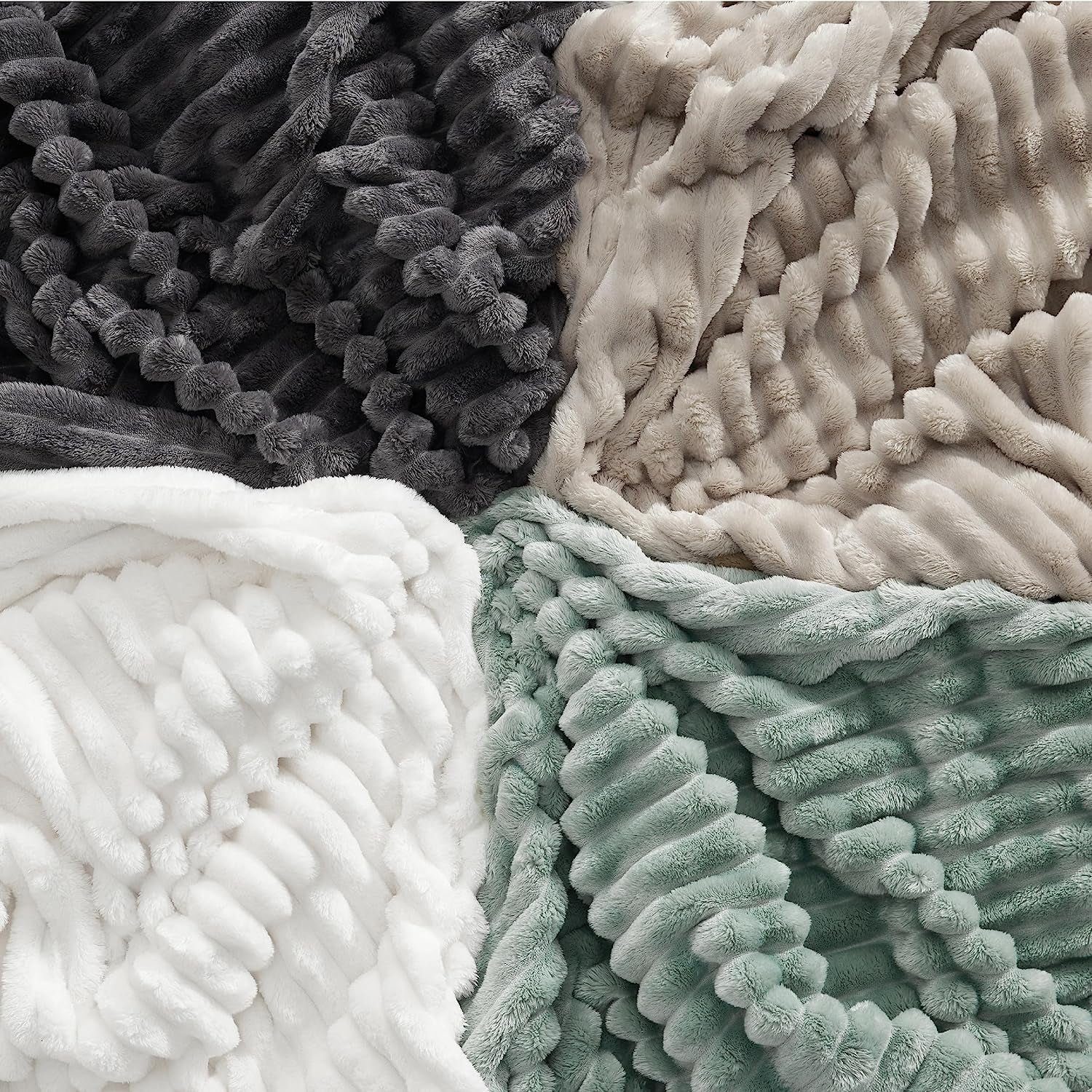 BEDSURE Sage Green Fleece Throw Blanket for Sofa - Super Soft Cozy Blankets for Women, Cute Small Blanket for Girls, 127 X 152 Cm Beds and Blankets Beuche den BEDSURE-Store