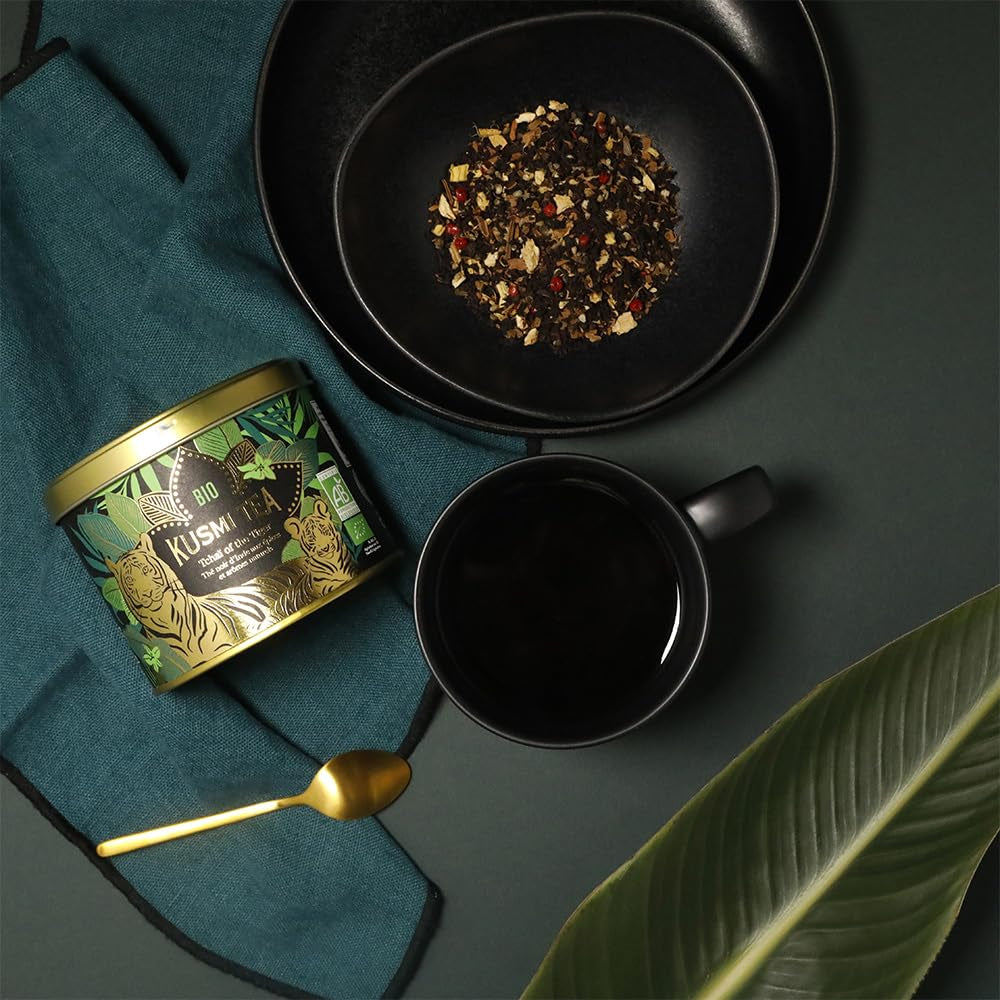 Kusmi Tea - Tchaï of the Tiger - Ceai negru indian organic cu condimente - Ceai Chai - în colaborare cu WWF - Ceai vrac - cutie metalică de 100 g - cantitate pentru aproximativ 50 de cești