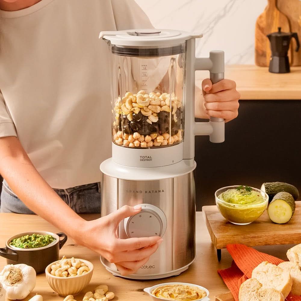 Cecotec Standmixer Grand Katana 2700MAX Total Destroy W. Maximalleistung 2700W, Gegenläufige Technologie, 8-Klingen-Messer Mit Schwarzer Titanbeschichtung, Thermoresistenter Krug 1.8L Mother and Child Naty Shop