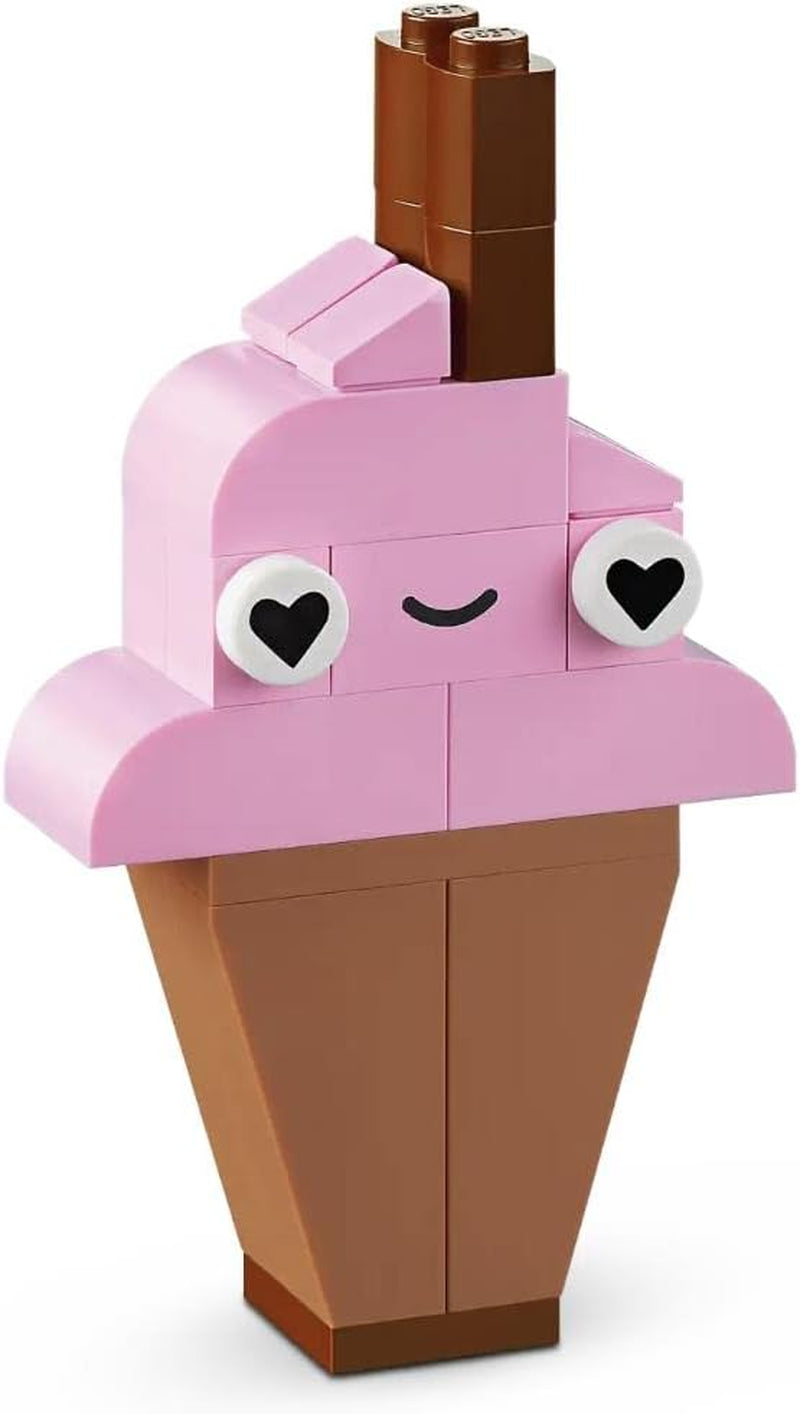 LEGO 11028 Classic Pastel Creative Building Set Brick Box, Construction Toy for Girls and Boys Ages 5+ With Models; ice cream, dinosaur, cat and more Building sets Besuche den LEGO-Store