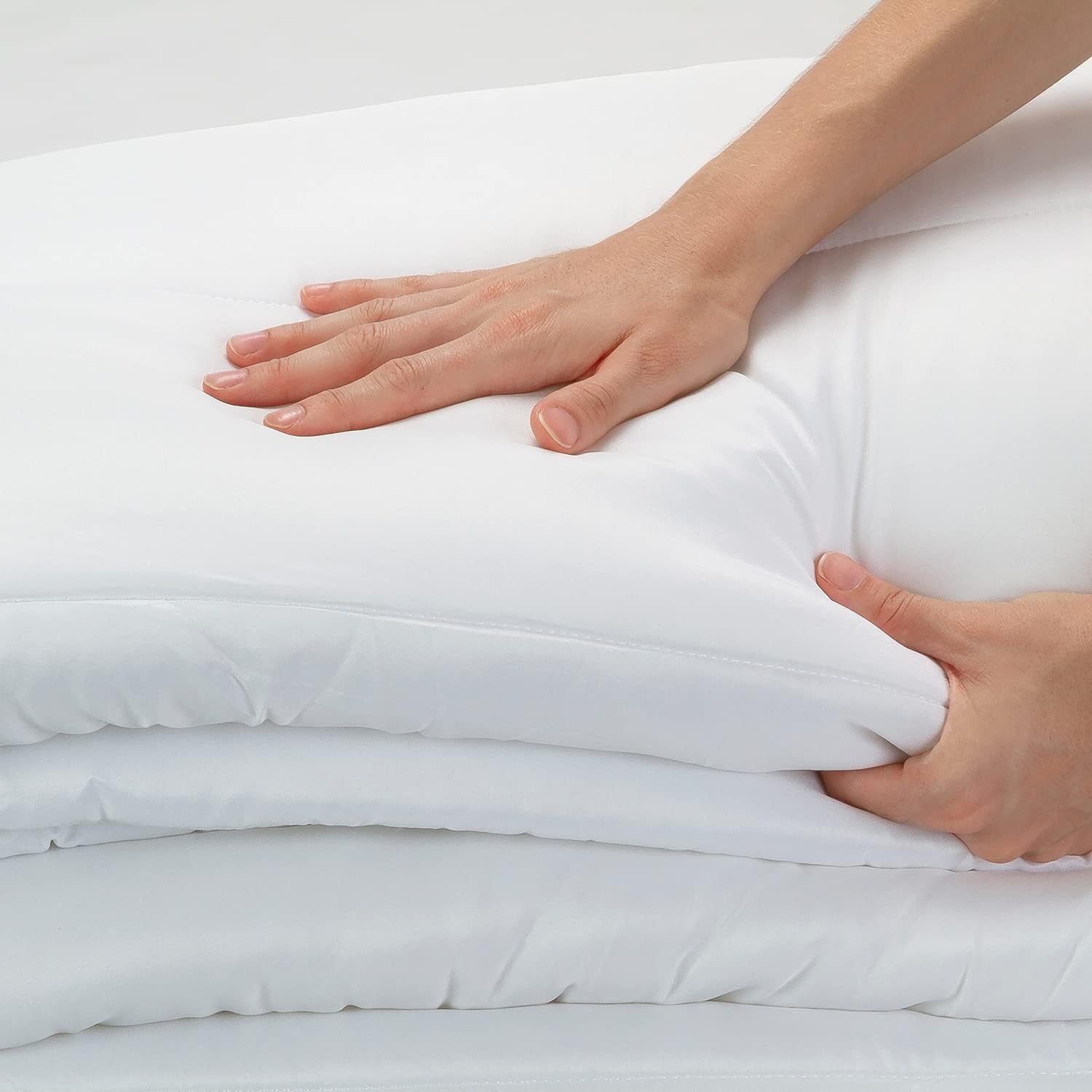 Pikolin Home - 400 G Anti-mite duvet, suitable for winter rooms and low temperatures, bed 200-240 X 280 Cm. Quilts and quilts Naty Shop