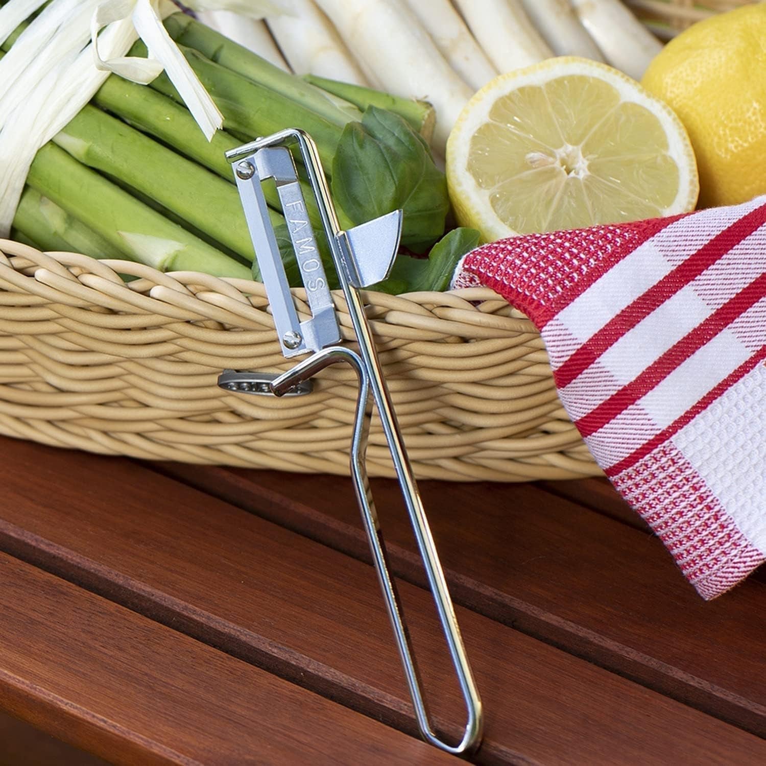 Westmark 106122E1 Peeler Chrome Steel Blade Stainless Peeler Naty Shop