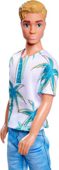 Simba Steffi Love Kevin, o păpușă purtând un top cu imprimeu de palmieri și blugi cool, inclusiv ochelari de soare, 30 cm, vârste 3+