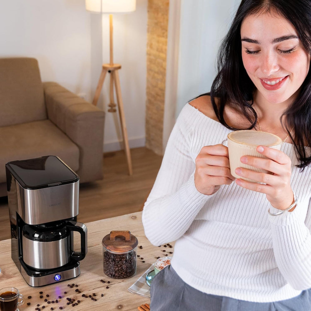 Cafetieră cu picurare Cecotec Coffee 66 Drop & Thermo, 950 W, 1,2 L, 10 cești, tehnologie ExtremeAroma, funcție anti-picurare, indicator nivel apă, filtru principal reutilizabil, protecție la supraîncălzire