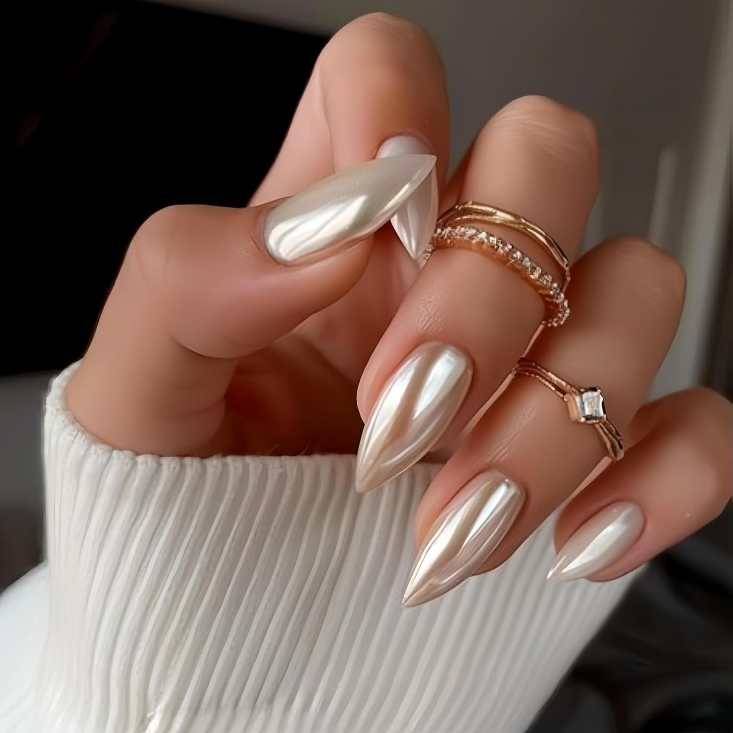 Unghii cromate autoadezive - Unghii maro cu sclipici pentru lipire, culoare migdale medii, unghii false strălucitoare, unghii artificiale pentru lipire, unghii acrilice glazurate pentru femei, 24 bucăți