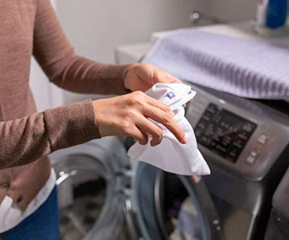 Lansinoh washable nursing pads - Pack of 4, including laundry net - Ultra absorbent, super soft and reusable Food and Breastfeeding Accessories Bebe Naty Shop