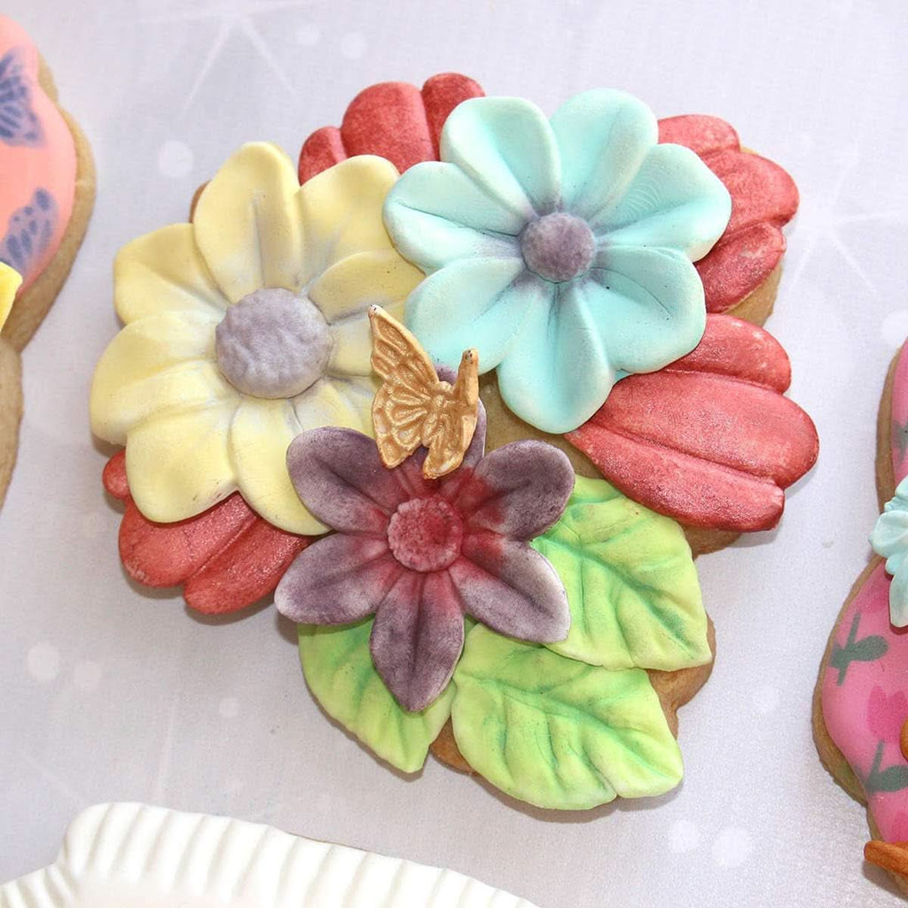 Katy Sue, Mulaj din Silicon, Fluturasi Bucatarie Naty Shop