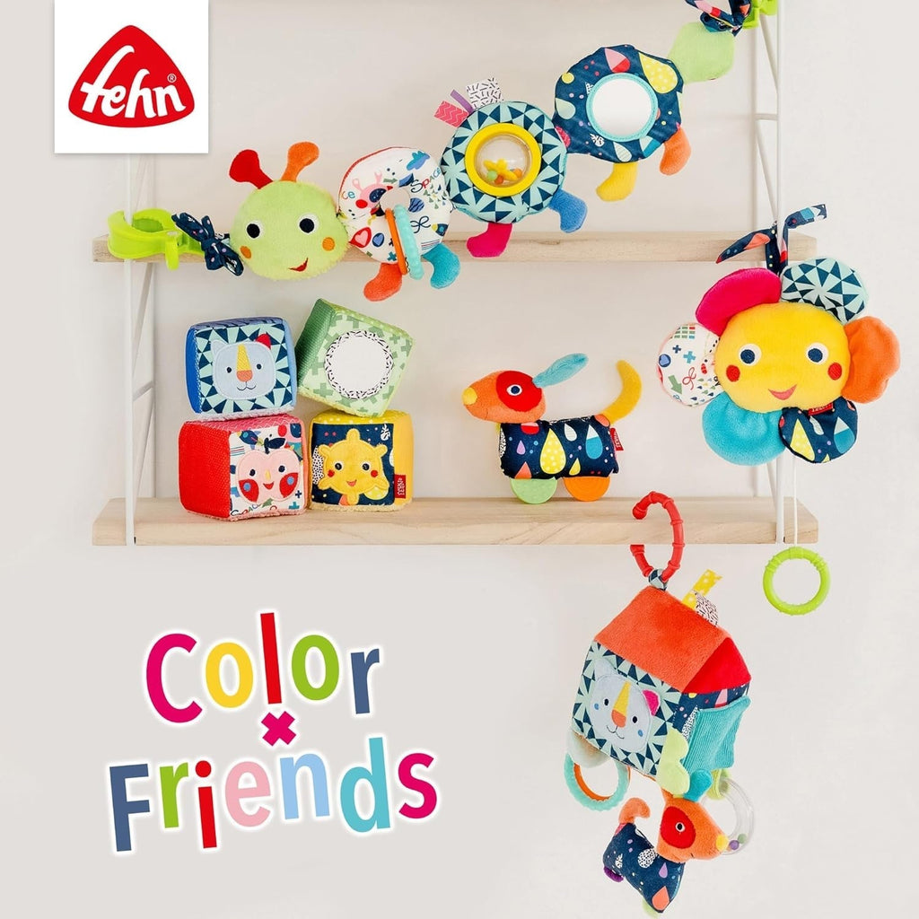 Fehn 055283 Jucărie de prindere câine cu teether COLOR Friends - Jucărie pentru copii cu clopoțel, squeaker și teether moale pentru bebeluși și copii mici de la 0+ luni - Dimensiune: 16 cm Jucarii Bebe Naty Shop