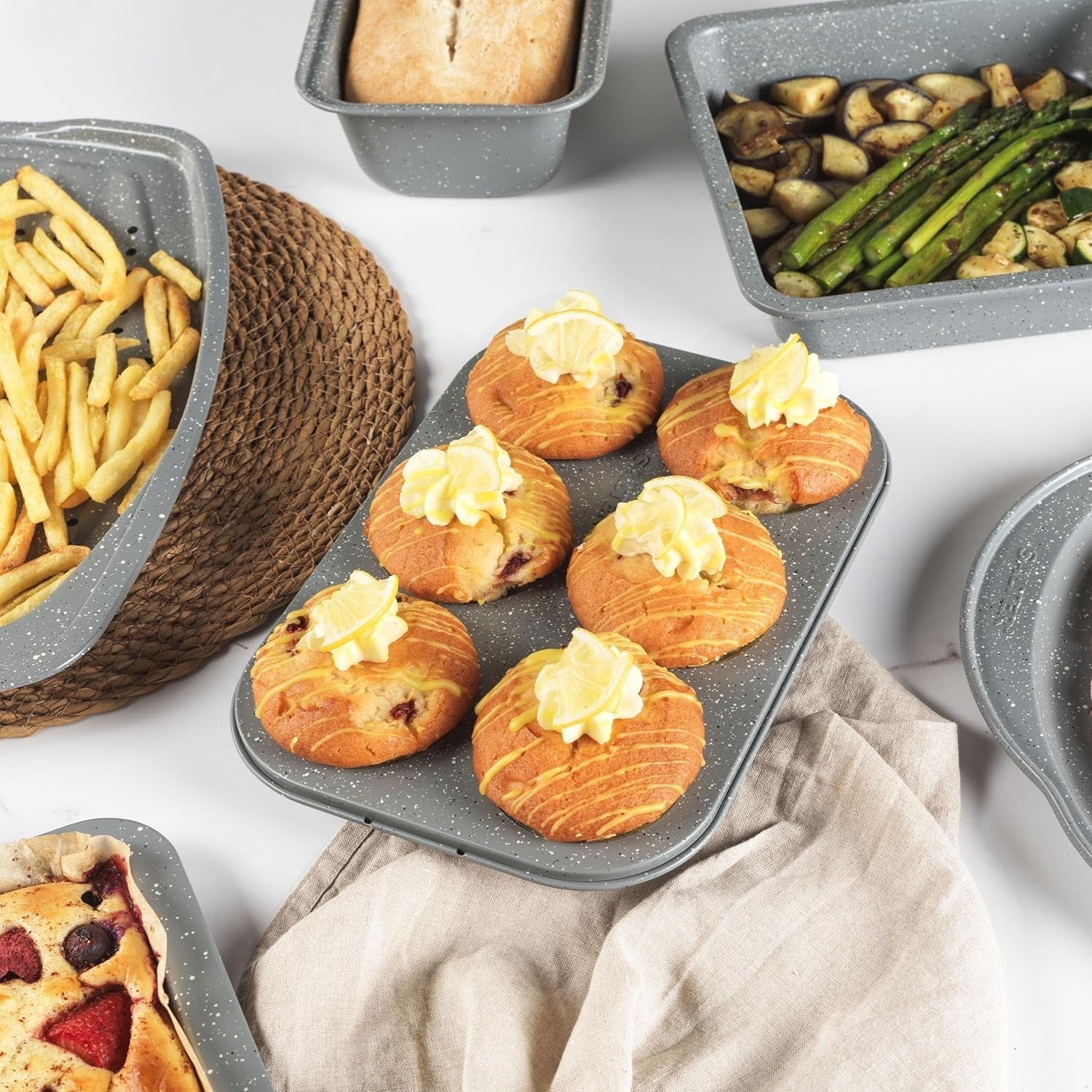 Salter, baking trays, various shapes and sizes, gray Molds and baking trays Naty Shop